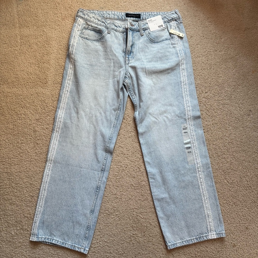 Aeropostale Demetra’s Pick Low-Rise Relaxed Straight Leg Lace Stripe Jeans NWT!!